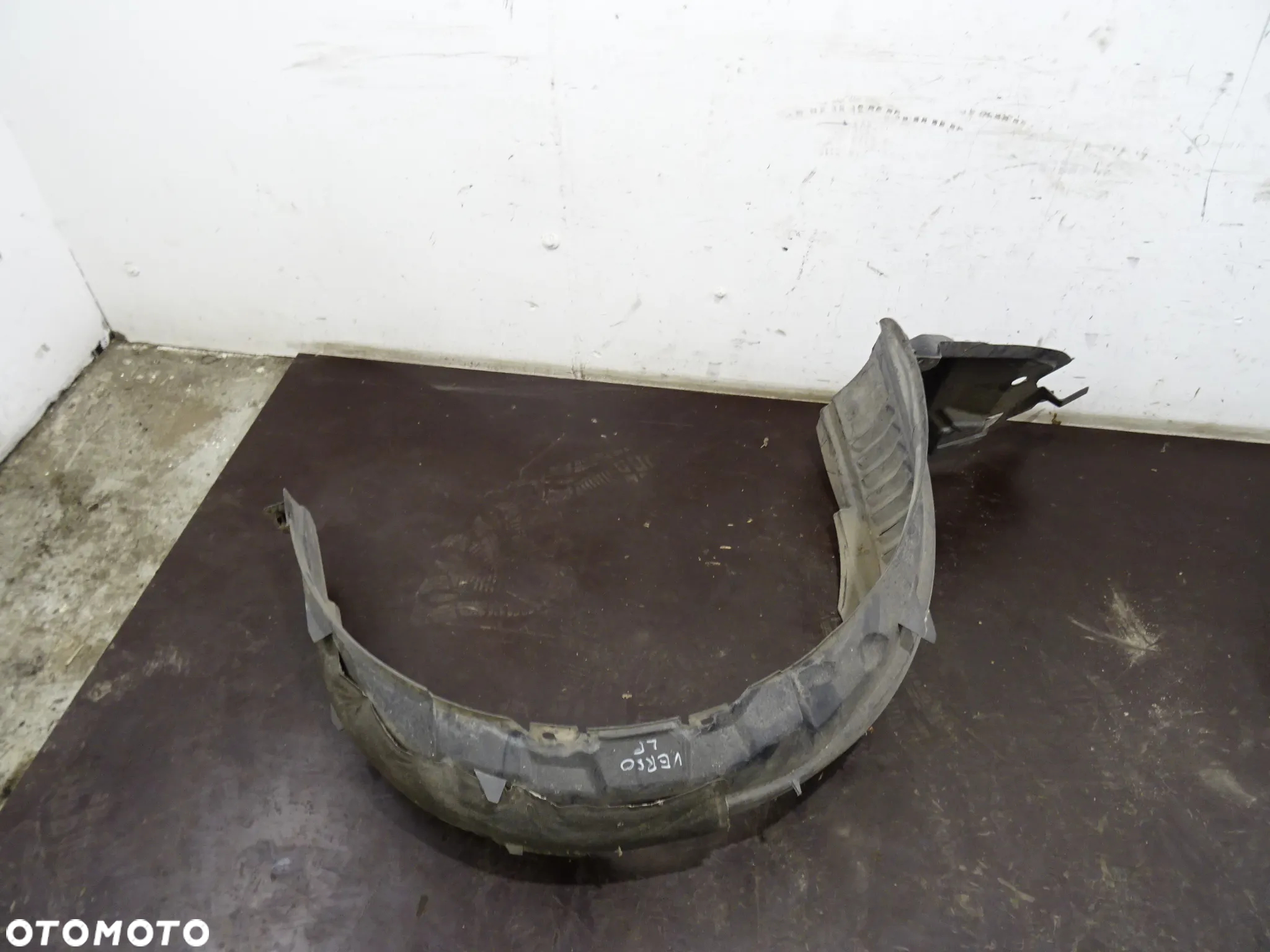 TOYOTA COROLLA VERSO NADKOLE LEWE PRAWE PRZÓD PRZEDNIE 53876 - 5