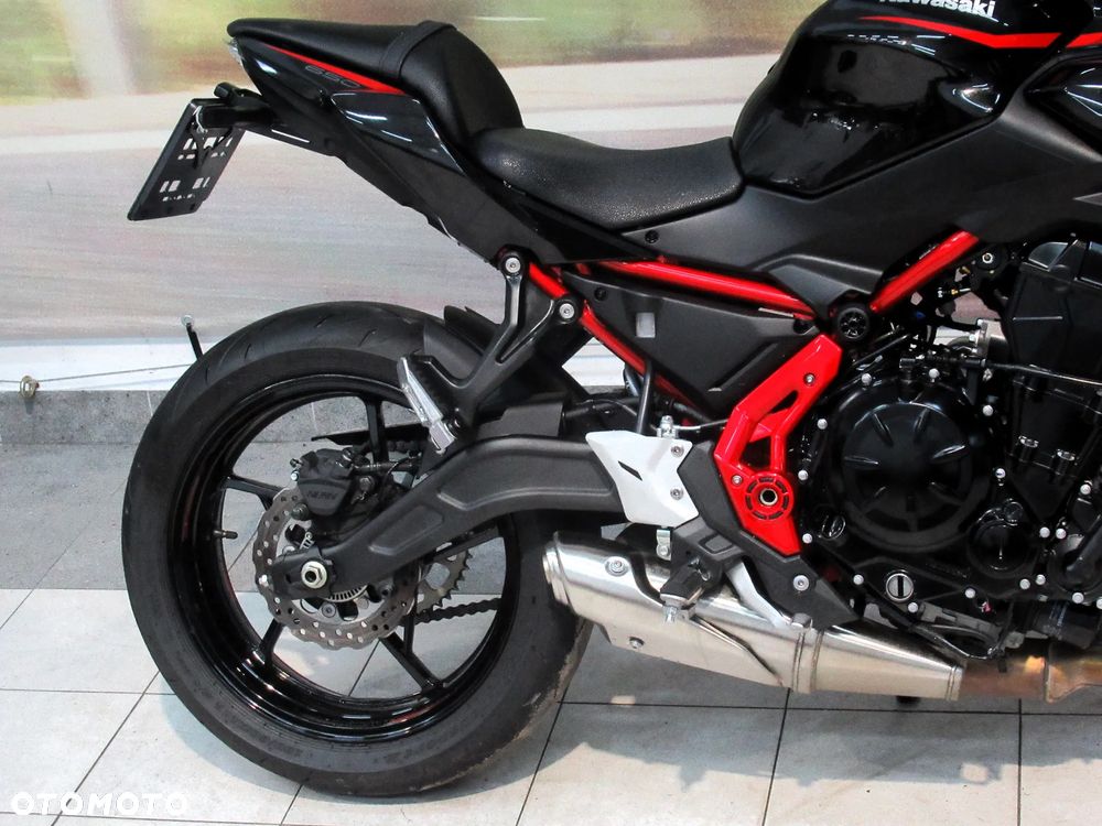Kawasaki Z 650 - 15