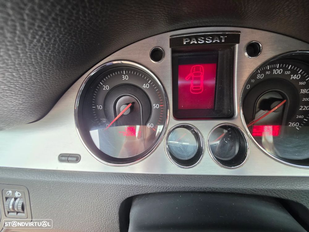 VW Passat - 11