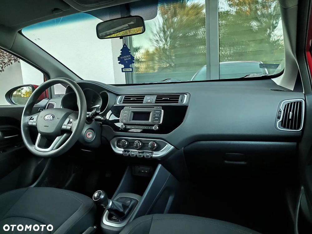 Kia Rio - 13