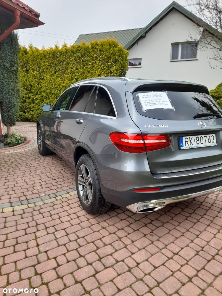 Mercedes-Benz GLC 300 4-Matic - 3