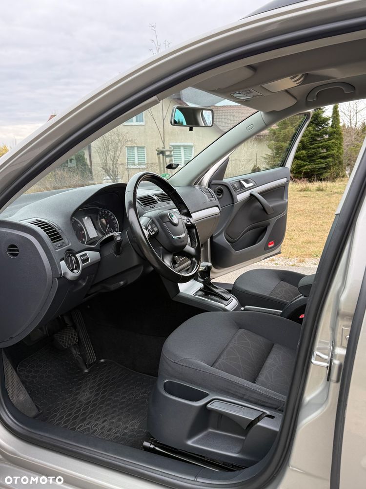 Skoda Octavia 1.4 TSI Family DSG - 2