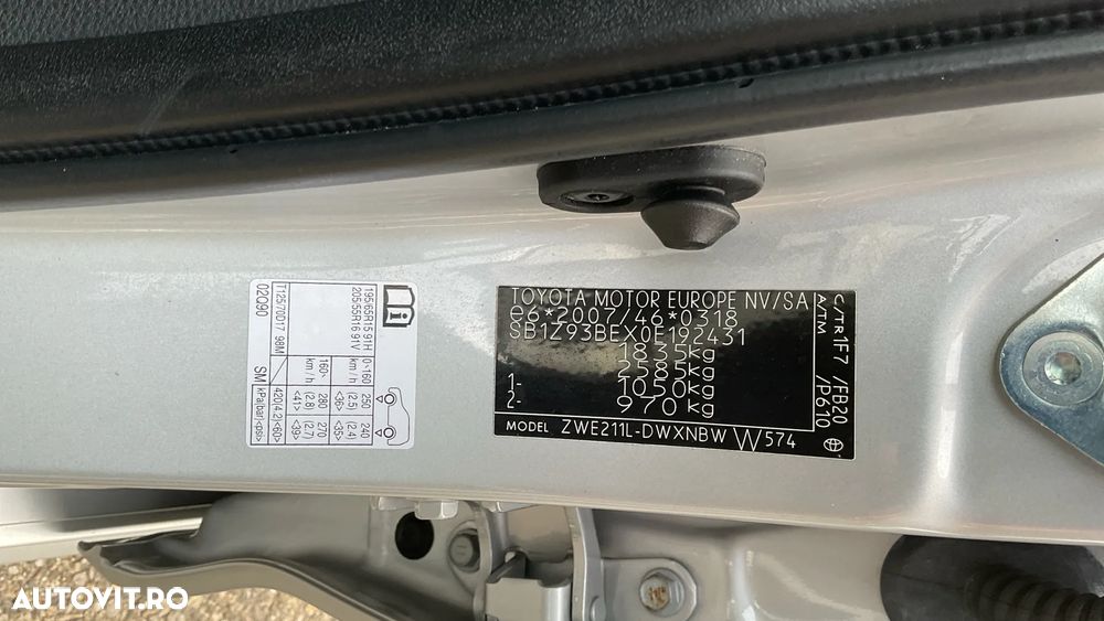 Toyota Corolla 1.8 HSD Dynamic - 38