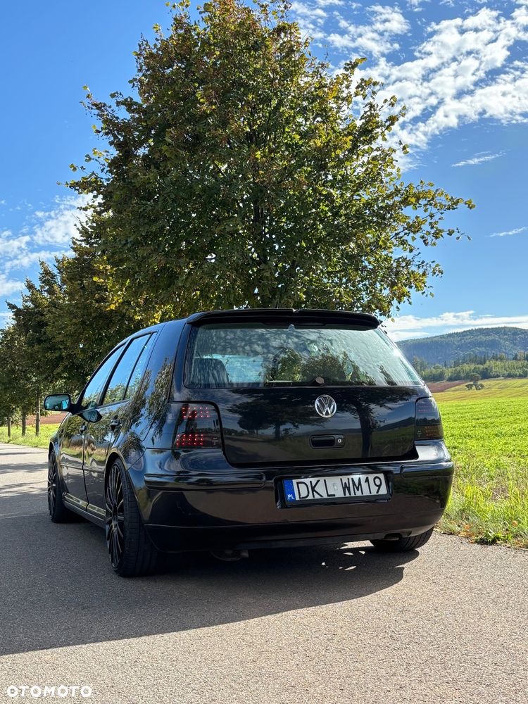 Volkswagen Golf - 5