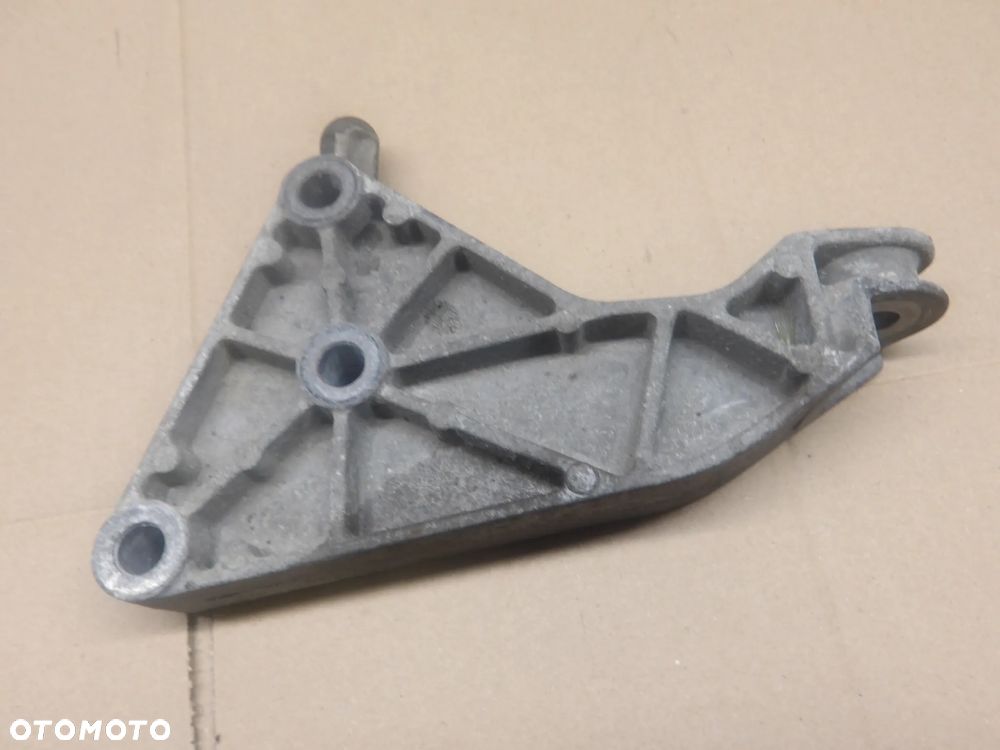 OPEL ASTRA G II BERTONE 3D 98-09 1.8B ŁAPA PODPORA SKRZYNI 90575233 - 3