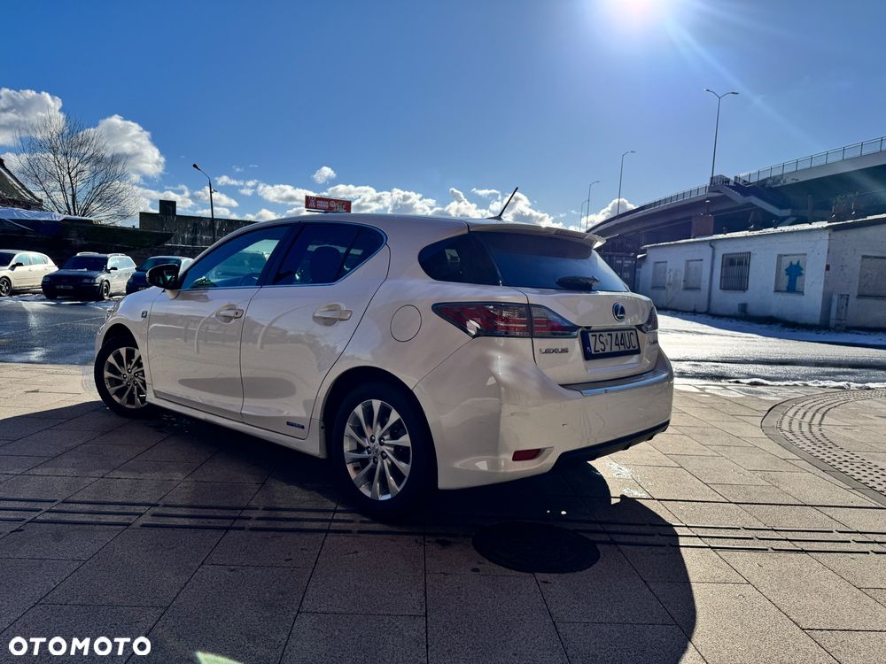 Lexus CT 200h F Sport - 9