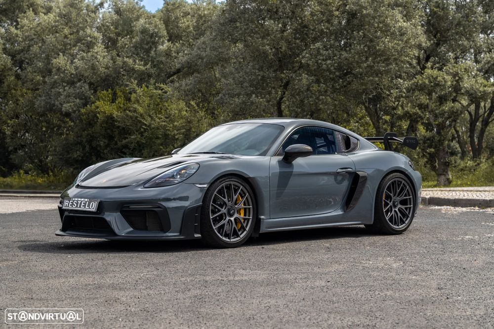 Porsche 718 Cayman GT4 RS - 1