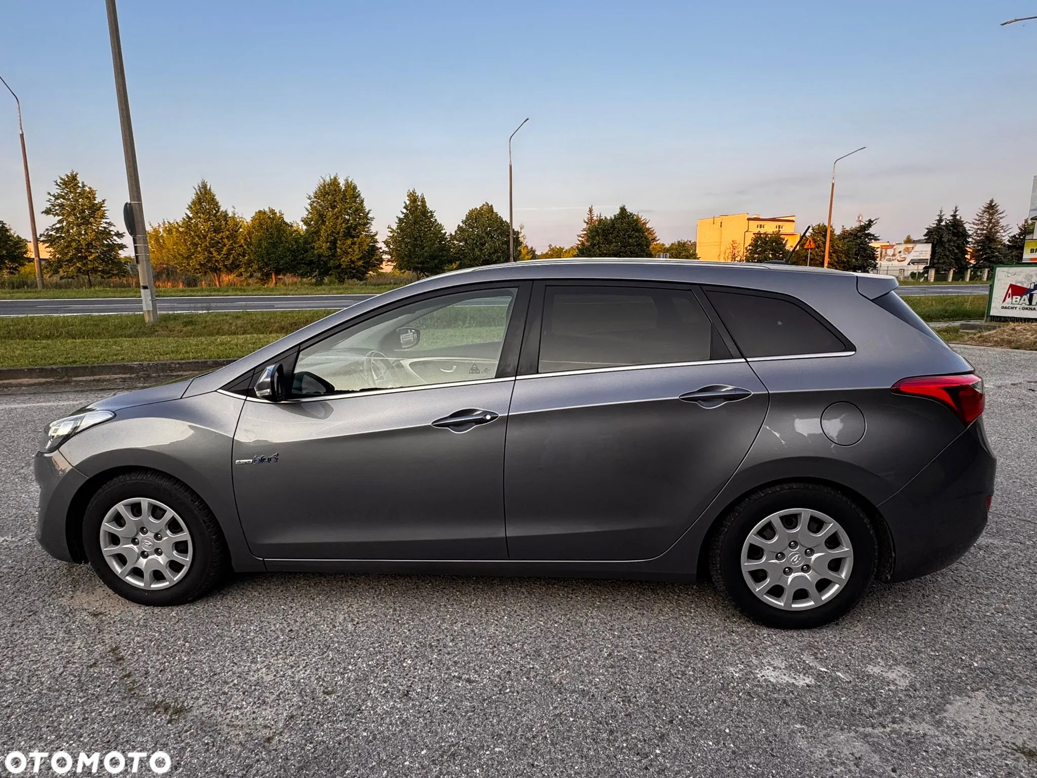 Hyundai i30 i30cw blue 1.6 CRDi Trend - 7