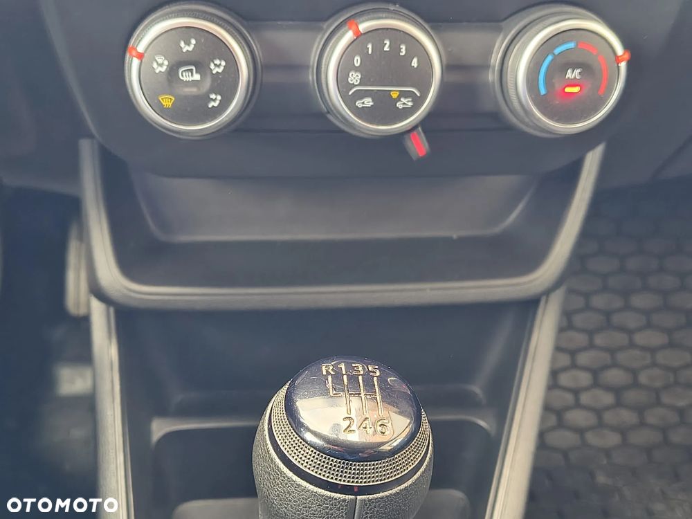 Renault EXPRESS KANGOO Dokker Partner Berlingo ProAce - 32