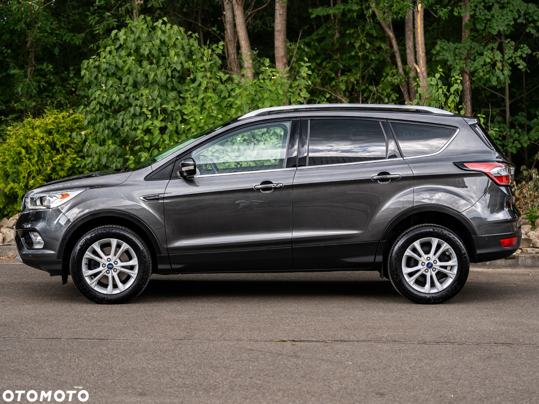 Ford Kuga 2.0 TDCi 2x4 Business Edition - 6