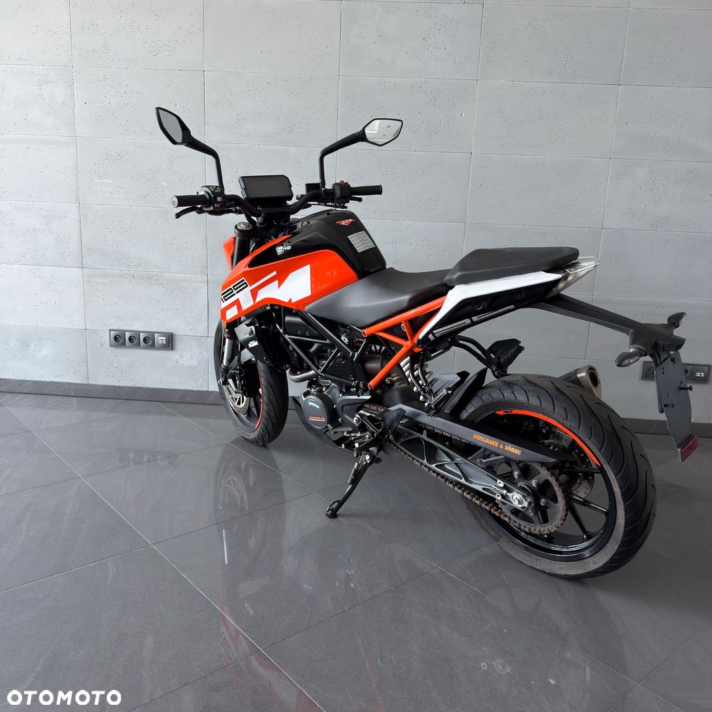 KTM Duke 125 - 10
