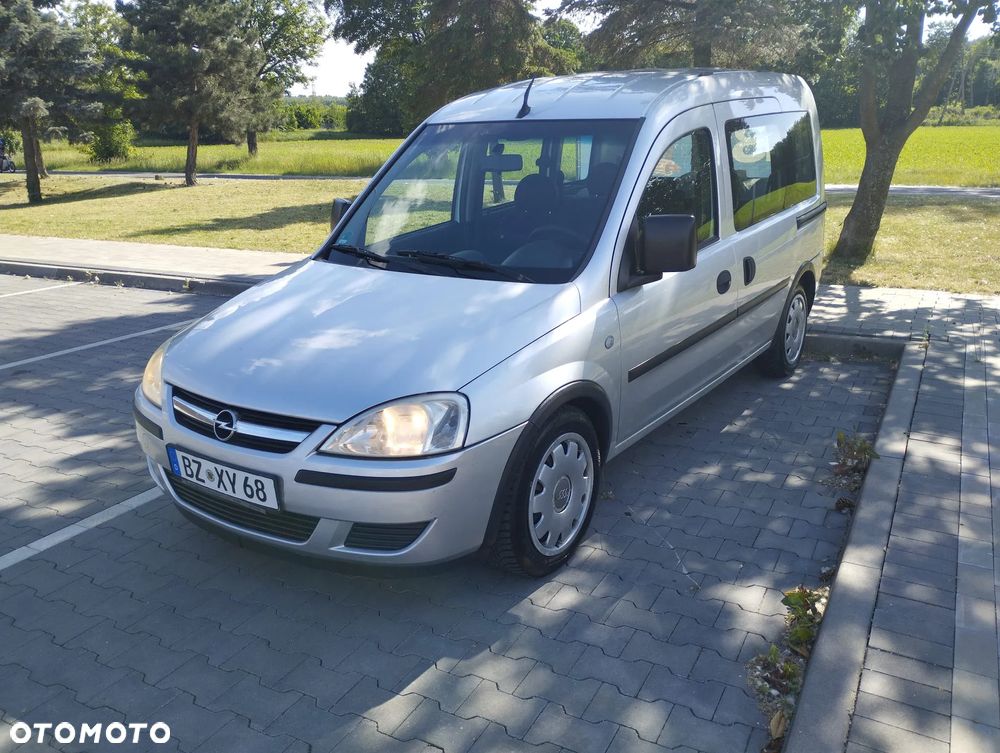 Opel Combo Tour Edition - 2