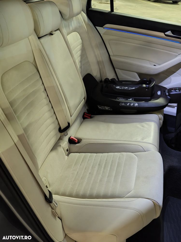 Volkswagen Passat - 23