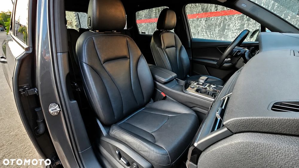 Audi Q7 3.0 TFSI Quattro Tiptronic - 9