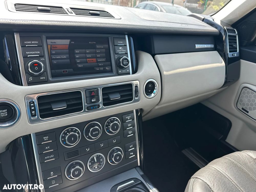 Land Rover Range Rover 4.4 I SDV8 SVAutobiography - 11
