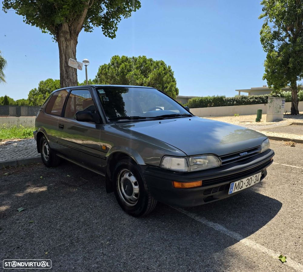 Toyota Corolla - 1