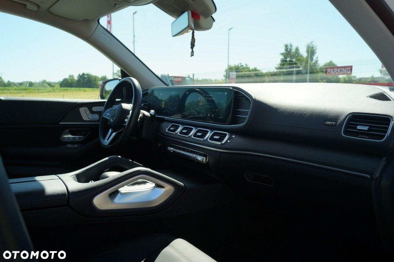 Mercedes-Benz GLE - 22