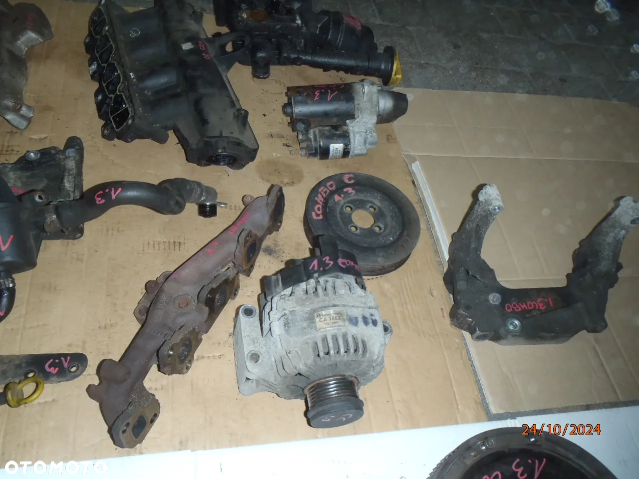 kolektor ssący alternator sprężarka sprzęgło docisk tarcza  dwumasa dwumas chłodniczka oleju opel corsa combo astra meriva 1.3 cdti - 10