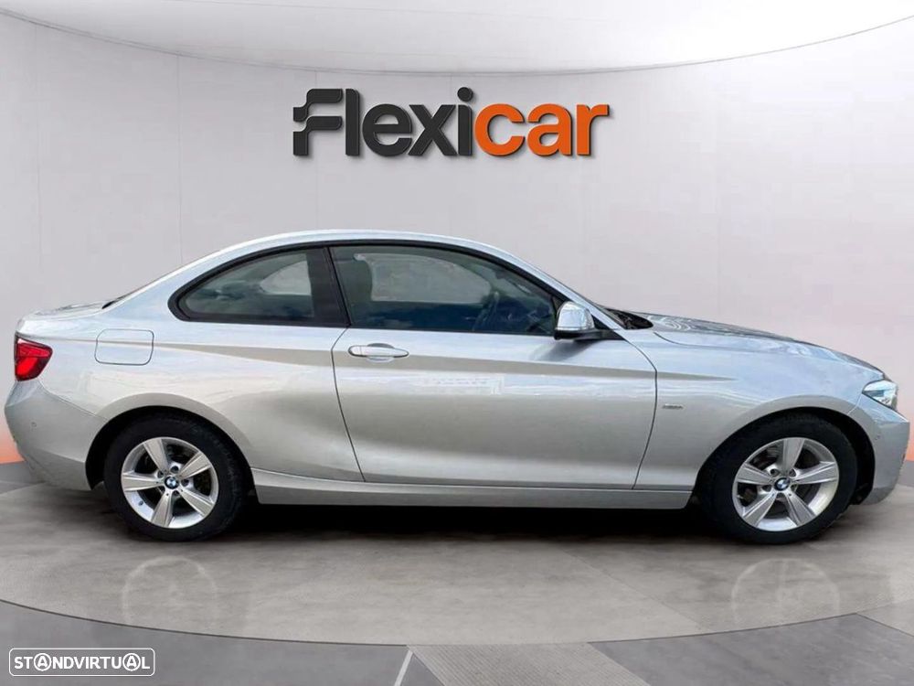 BMW 218 i Coupe Line Sport Auto - 8
