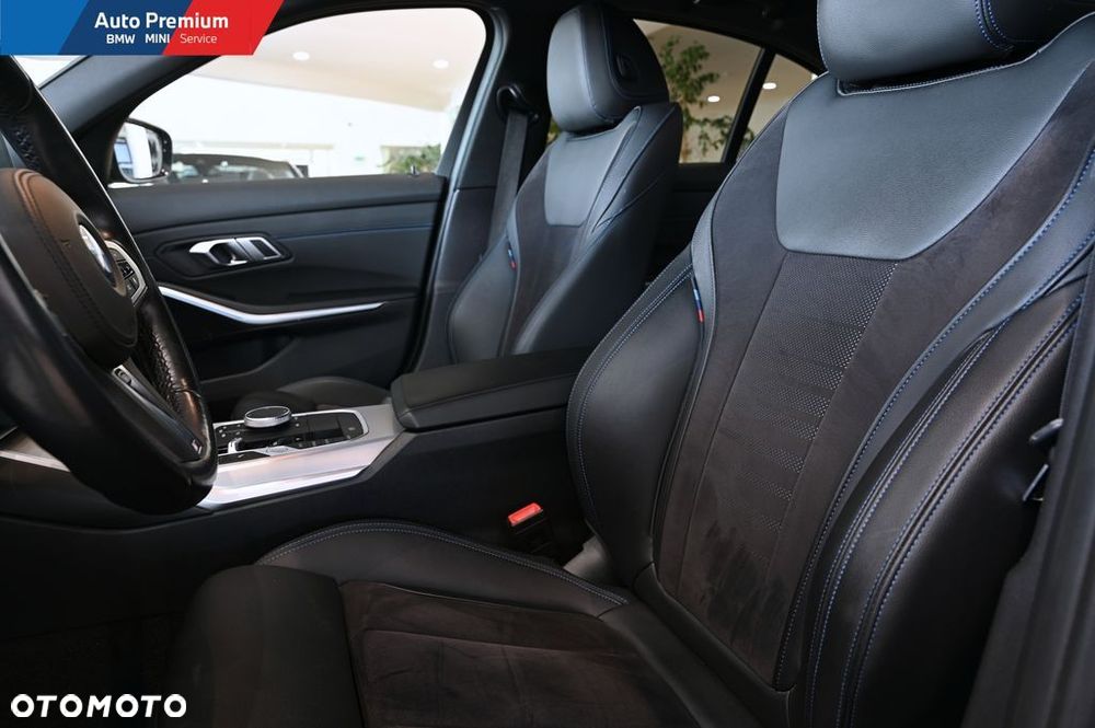 BMW Seria 3 320d xDrive mHEV - 10