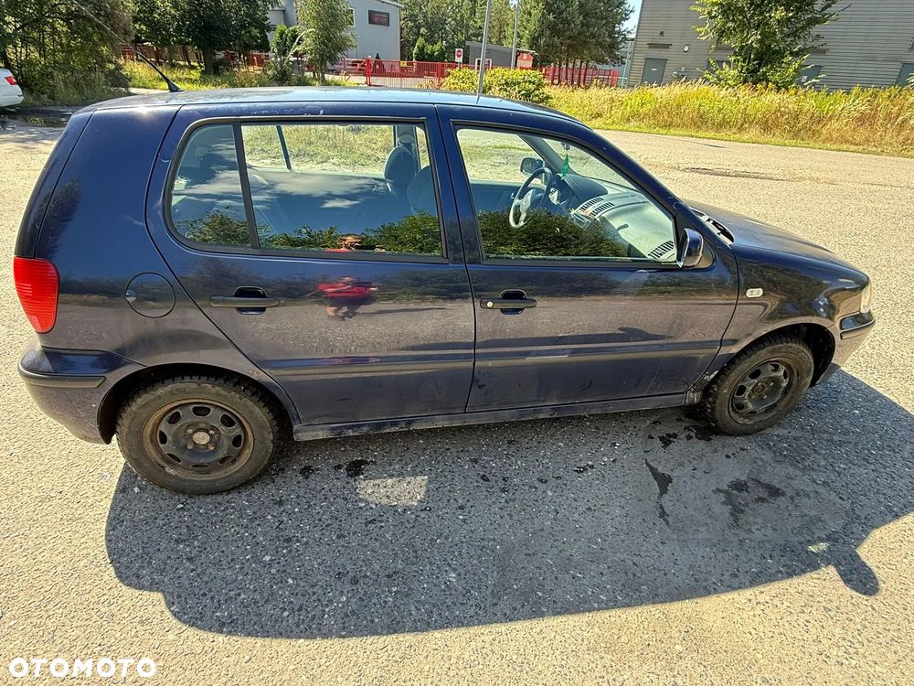 Volkswagen Polo 1.4 Basis - 3