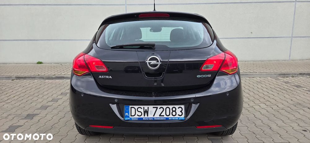 Opel Astra 1.4 ecoFLEX - 8