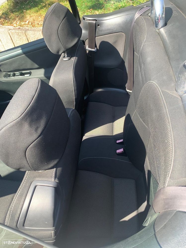 Peugeot 207 CC 1.6 HDi FAP Sport - 11