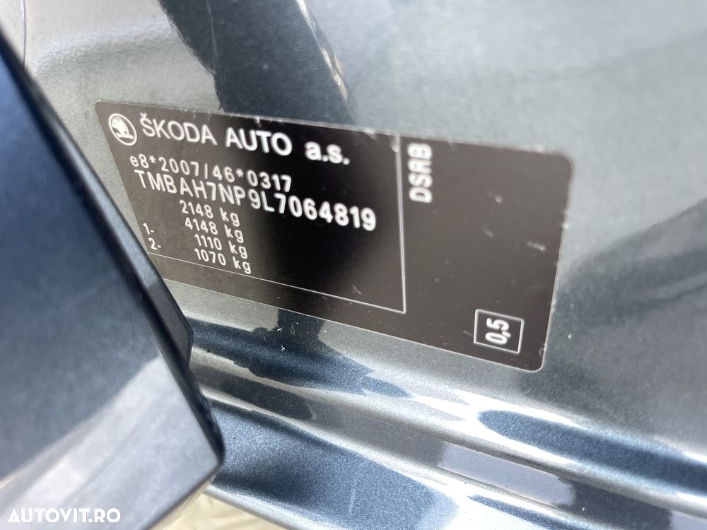 Skoda Superb 2.0 TDI DSG Selection - 40