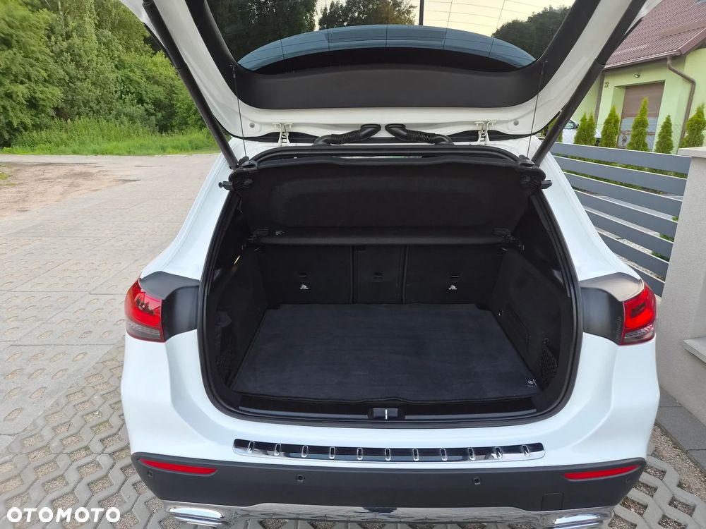 Mercedes-Benz GLA 250 4Matic 8G-DCT Edition 2021 - 16