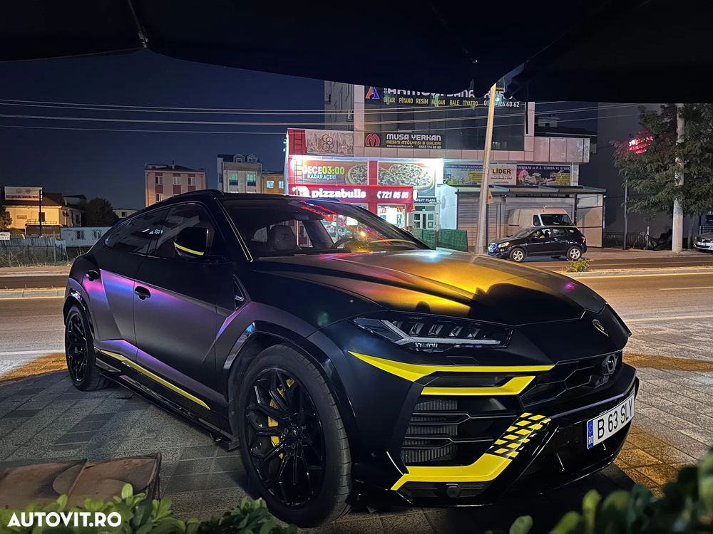 Lamborghini URUS - 10