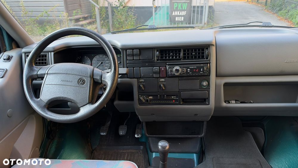 Volkswagen Multivan Standard - 13