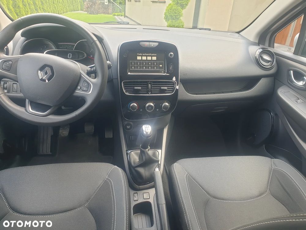 Renault Clio - 10