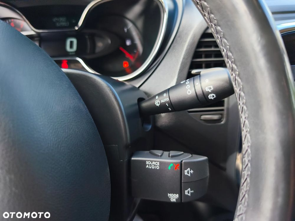 Renault Captur 1.2 Energy TCe Limited - 13