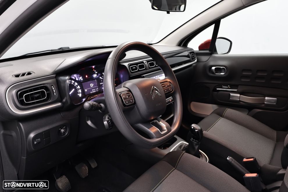 Citroën C3 1.2 PureTech Shine - 21