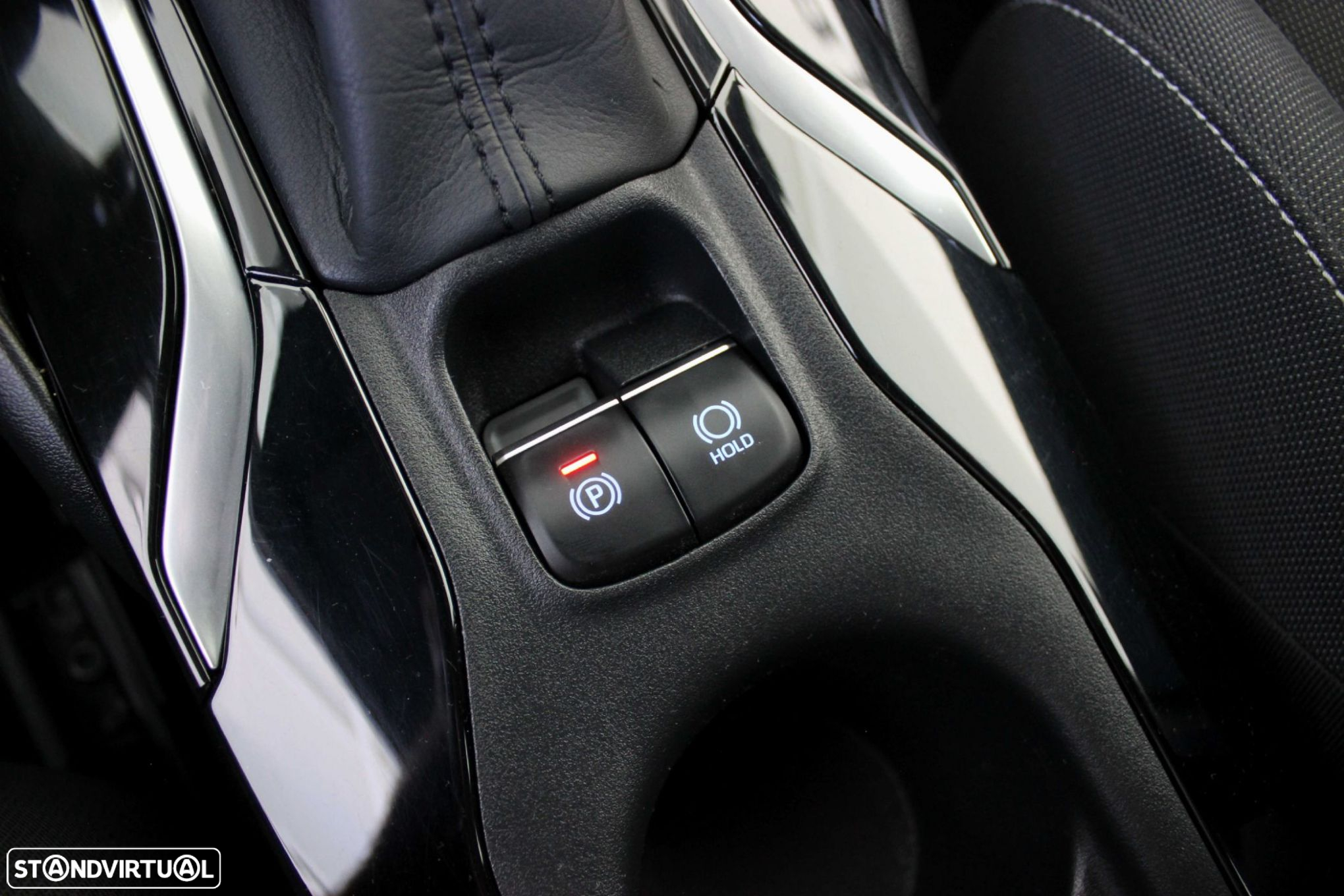 Toyota Corolla 1.8 Hybrid Comfort - 33