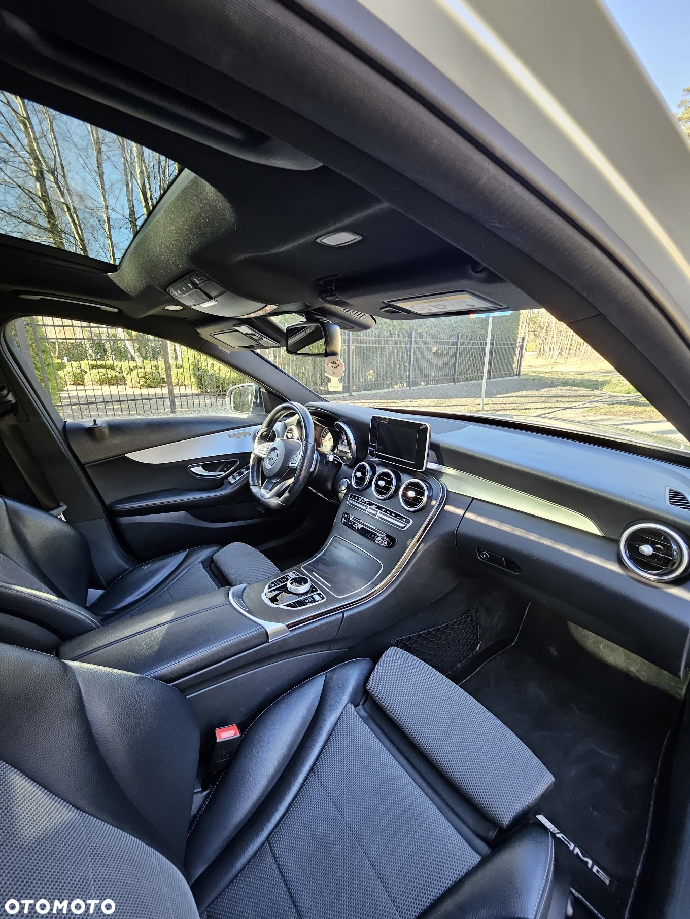 Mercedes-Benz Klasa C 220 d 9G-TRONIC - 23
