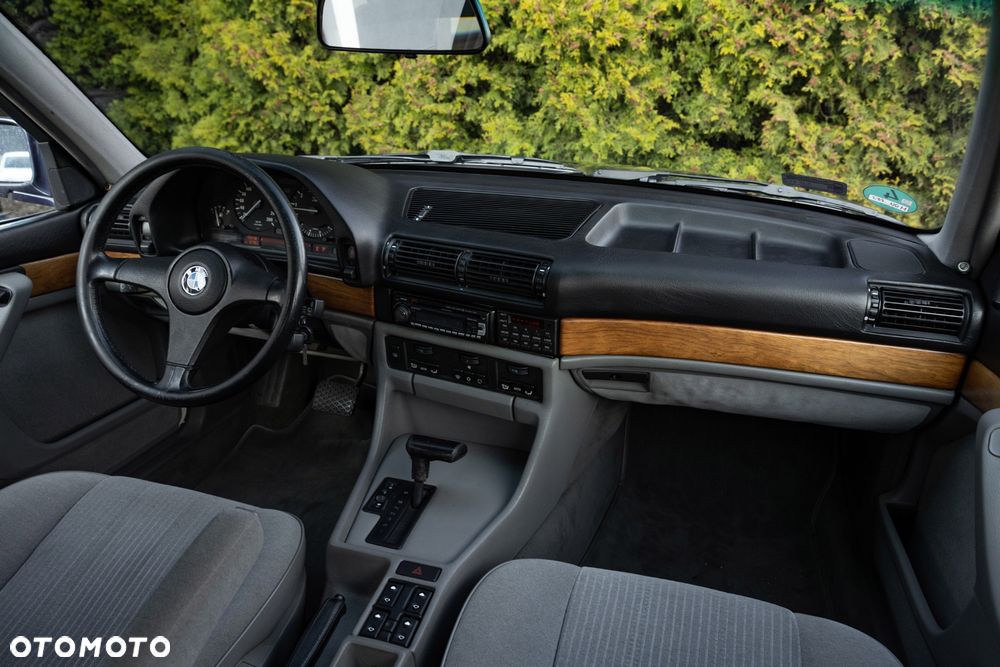 BMW Seria 7 - 19