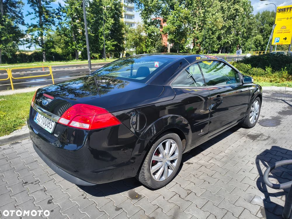 Ford Focus 1.6 Ambiente - 4