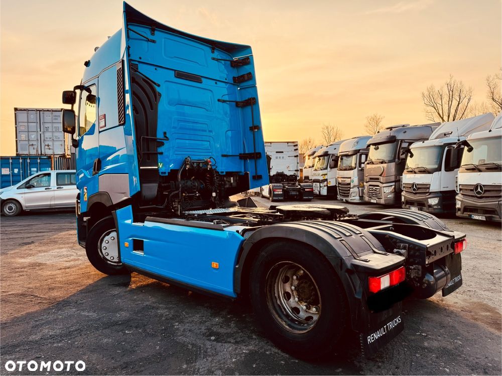 Renault T480 - 4