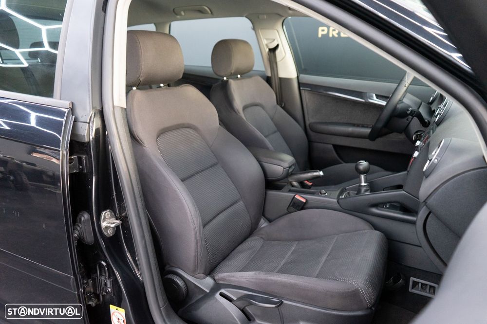 Audi A3 Sportback 1.9 TDi Advance - 7