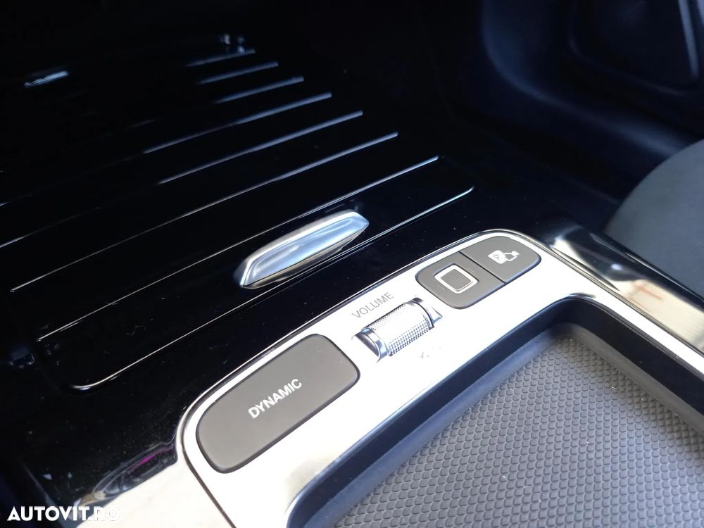 Mercedes-Benz CLA 180 7G-DCT - 26