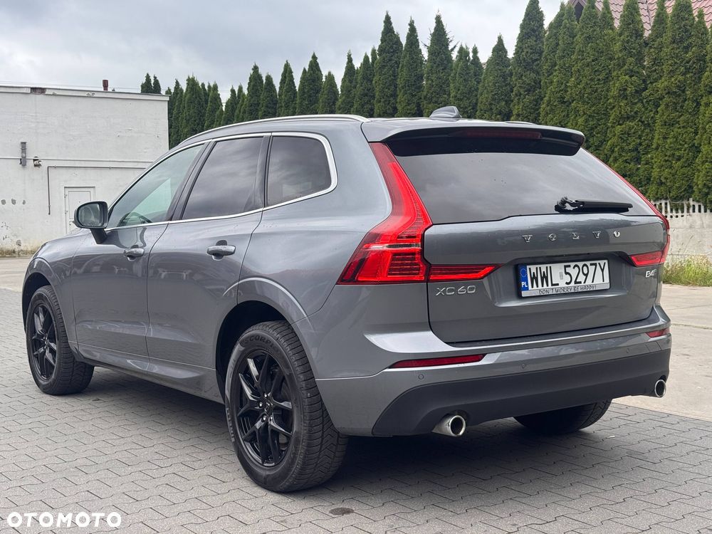 Volvo XC 60 B4 D Geartronic Momentum Pro - 5