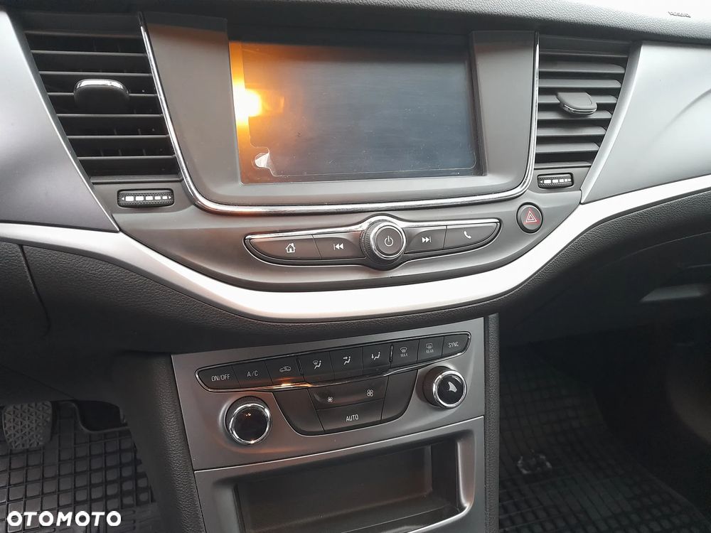 Opel Astra 1.4 T Enjoy - 6