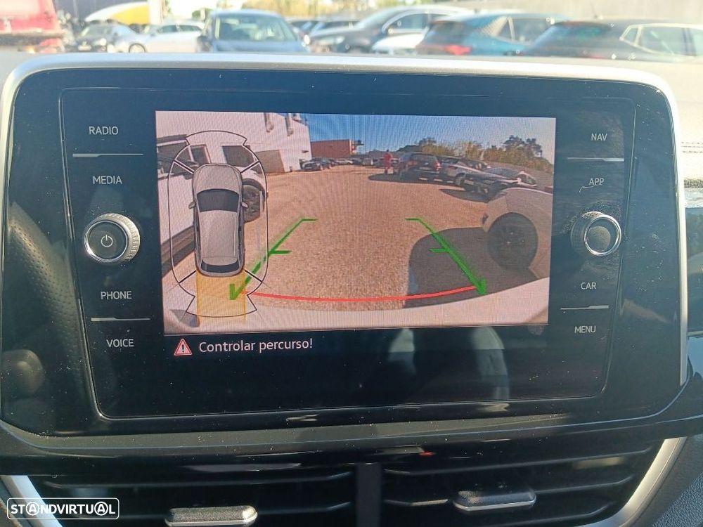 VW T-Roc 2.0 TDI R-Line DSG - 25