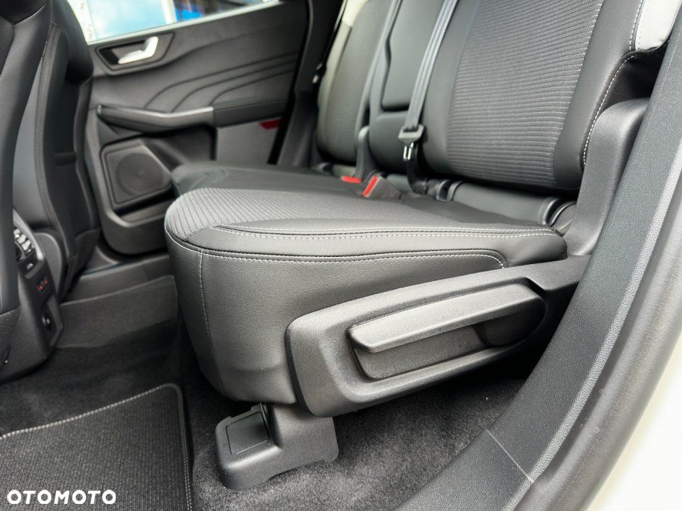 Ford Kuga - 30