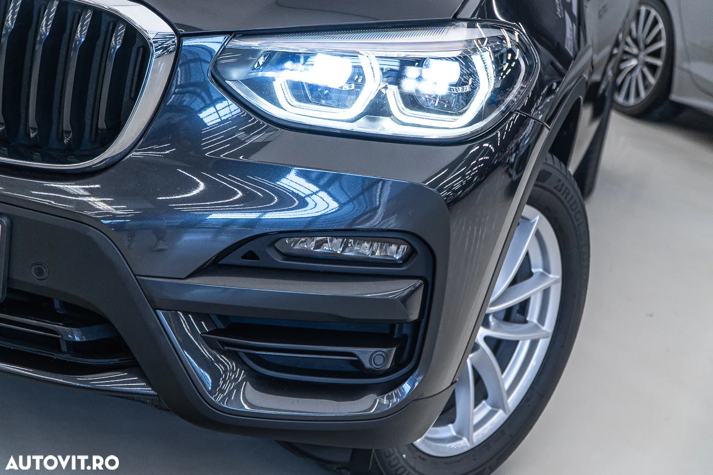 BMW X3 xDrive20i AT Luxury Line - 38
