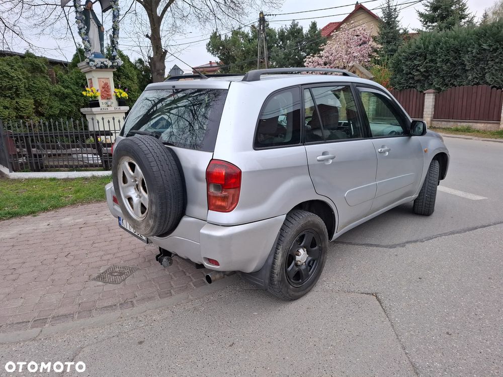 Toyota RAV4 2.0 D-4D 4x4 - 7