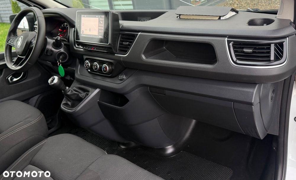 Renault Trafic L1H1, 130KM, klima, navi, kamera, tempomat, sensory, halogeny, czujniki pdc - 16