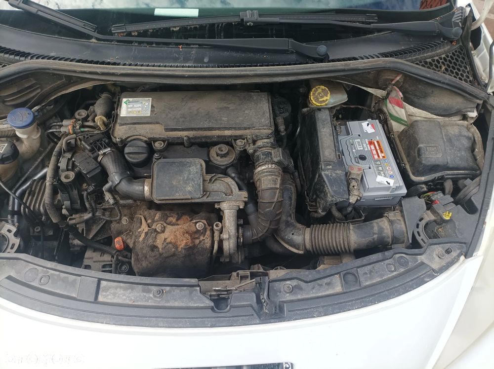 Peugeot 207 1.4 HDi Presence - 7