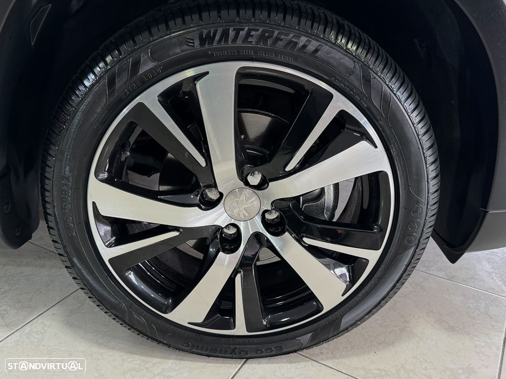 Peugeot 2008 1.2 PureTech GT Line EAT6 - 11